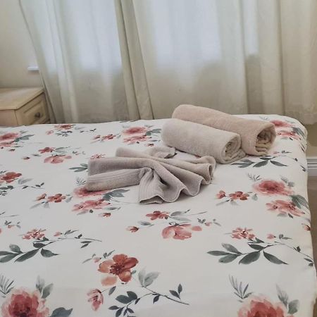 2 Bed Cosy Apartment In Heart Of Mullingar. Luaran gambar